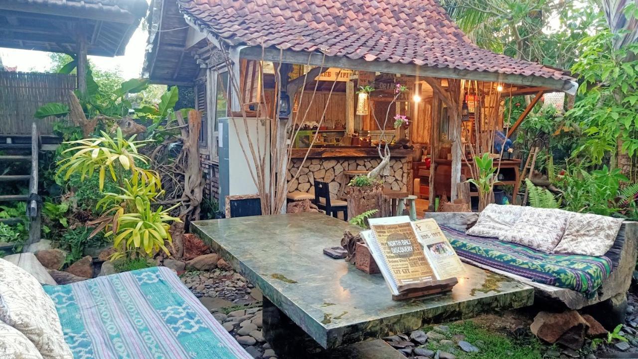 Santhiku Hotel & Spa Lovina Exteriör bild